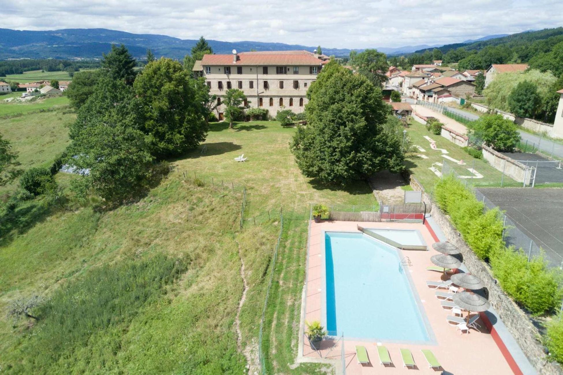 Hotel Le Prieuré Chaumont-le-Bourg Exterior foto