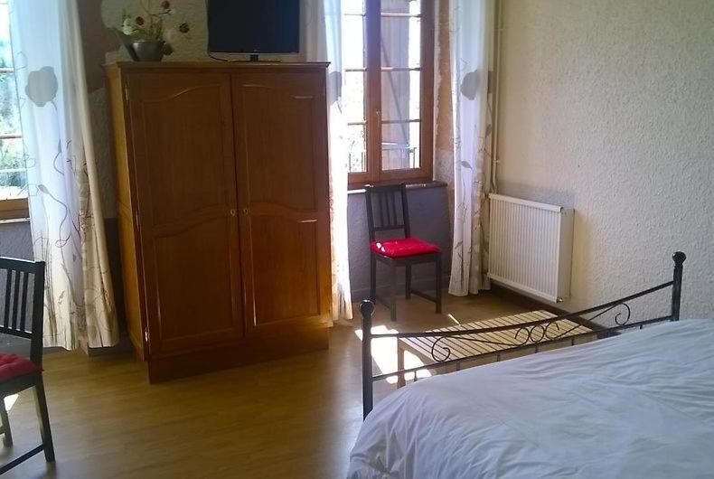 Hotel Le Prieuré Chaumont-le-Bourg Habitación foto