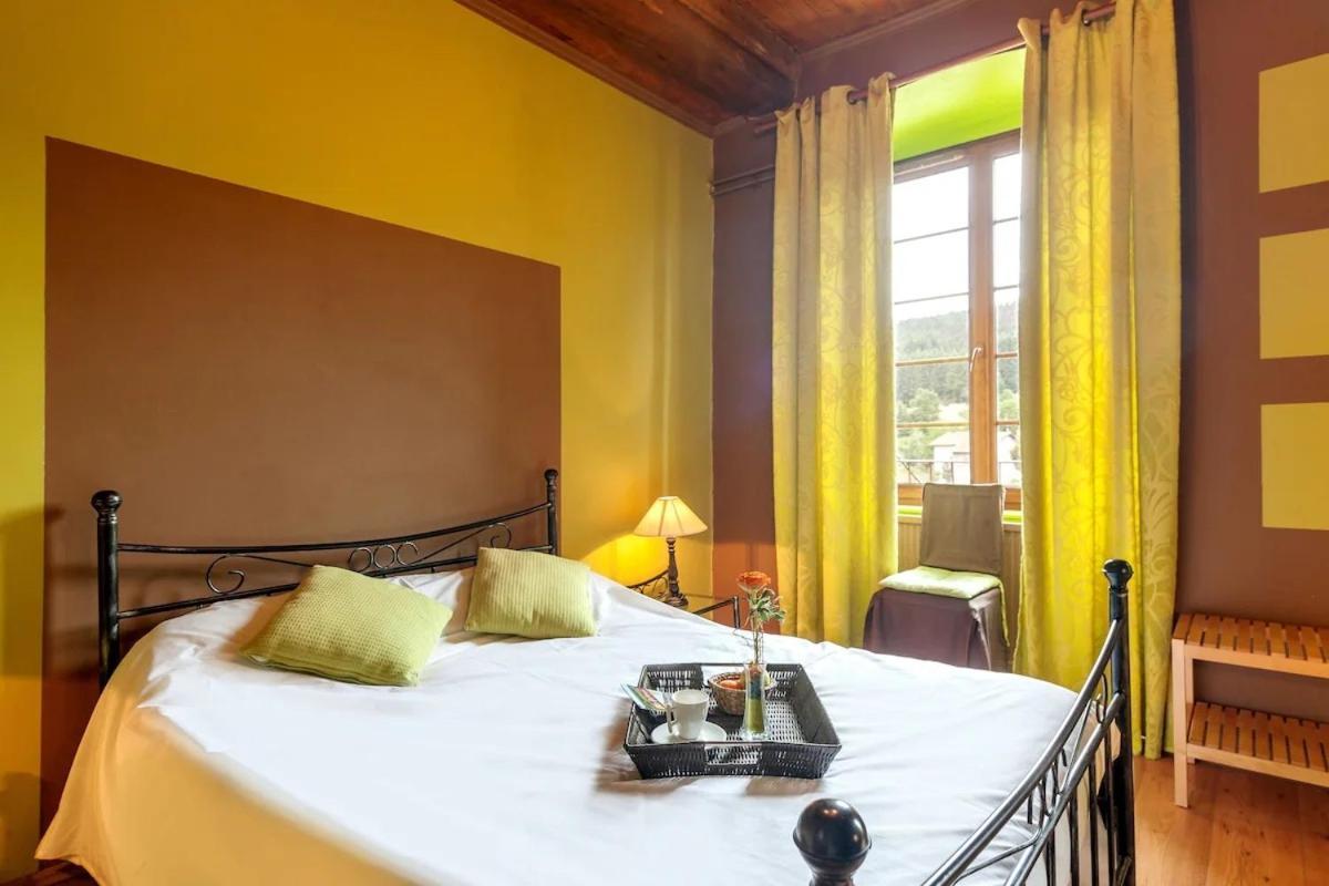 Hotel Le Prieuré Chaumont-le-Bourg Habitación foto